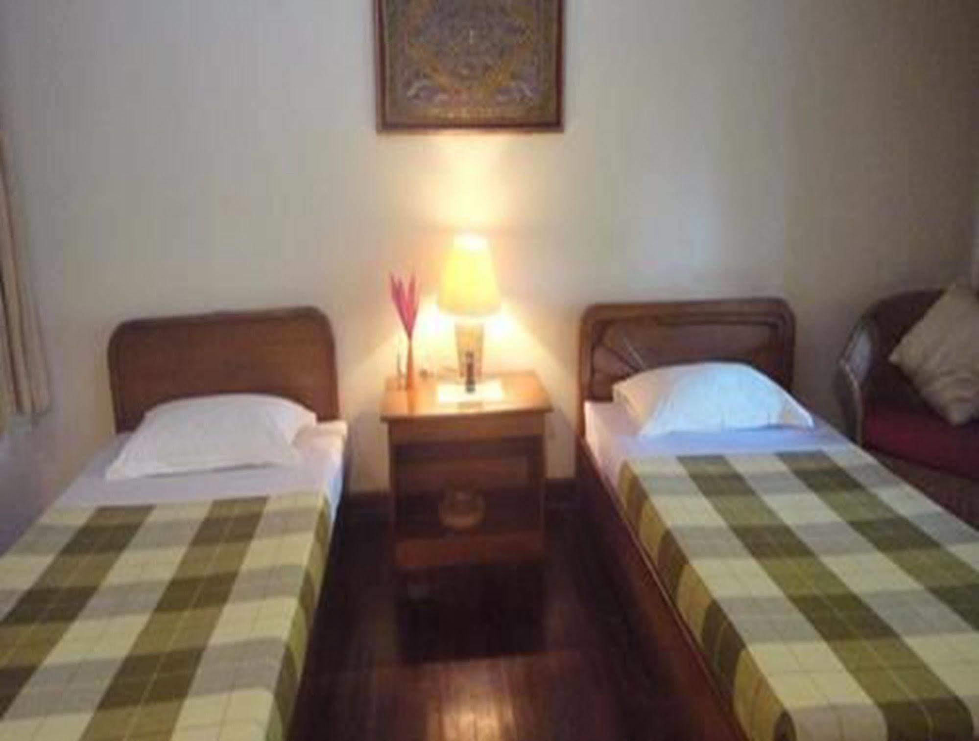 Golden Sunrise Hotel Kyaikto Kültér fotó